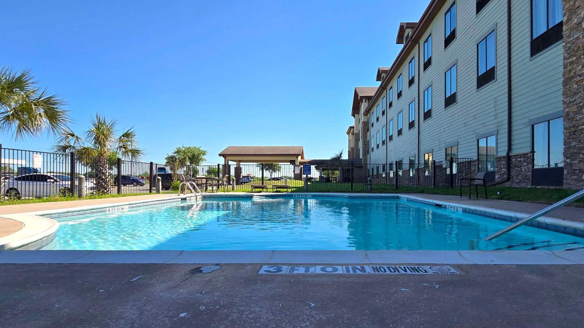 Comfort Inn&Suites Beeville Eksteriør bilde